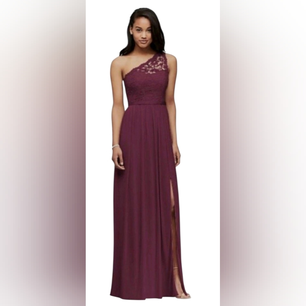 Elegant One-Shoulder Chianti Dress - Size 22
